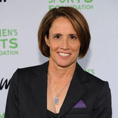 Portrait of Mary Carillo