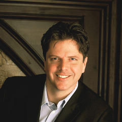 Portrait of Richard Paul Evans