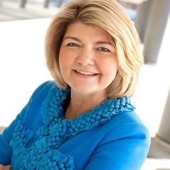 Portrait of Sandy Carter