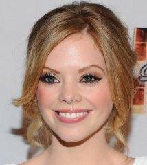 Portrait of Dreama Walker