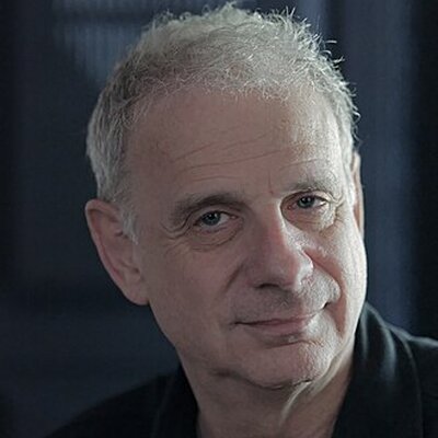 Portrait of James Gleick
