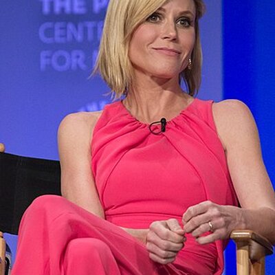Portrait of Julie Bowen