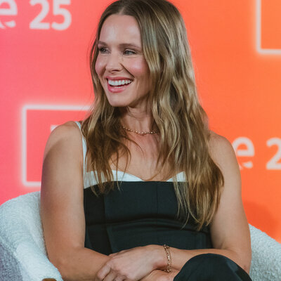 Portrait of Kristen Bell