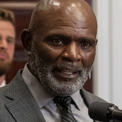 Portrait of Lawrence Taylor