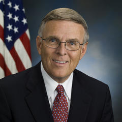 Portrait of Byron Dorgan