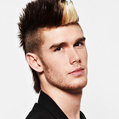 Portrait of Colton Dixon