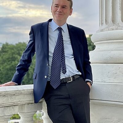Portrait of Michael Bennet