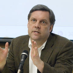 Portrait of David Blankenhorn