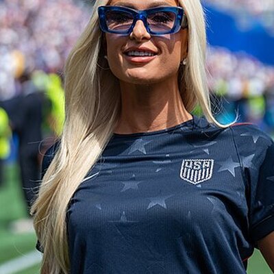 Portrait of Paris Hilton