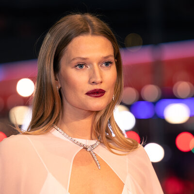 Portrait of Toni Garrn