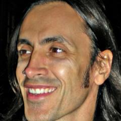 Portrait of Nuno Bettencourt