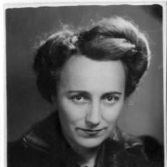 Portrait of Anne Desclos
