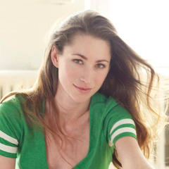 Portrait of Tara Stiles