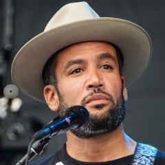 Portrait of Ben Harper