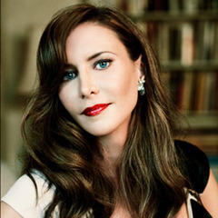 Portrait of Karen Abbott