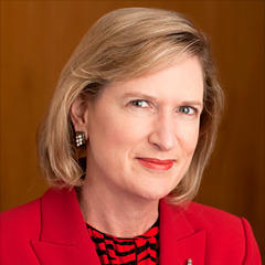 Portrait of Maggie Wilderotter