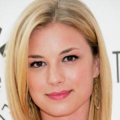 Portrait of Emily VanCamp