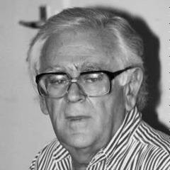 Portrait of Chris Hart