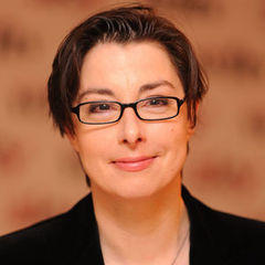 Portrait of Sue Perkins
