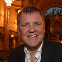 Portrait of Clive Tyldesley