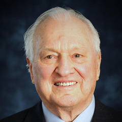Portrait of Wally Hickel