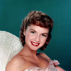 Portrait of Debbie Reynolds