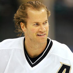 Portrait of Chris Pronger