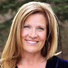 Portrait of Stasi Eldredge