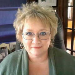 Portrait of Victoria Alexander