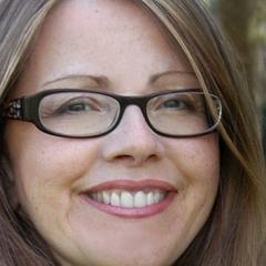 Portrait of Laurie Helgoe