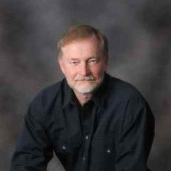 Portrait of Erik Larson