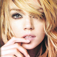 Portrait of Lindsay Ellingson