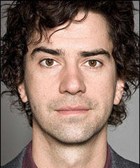 Portrait of Hamish Linklater