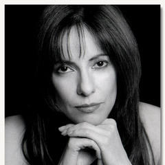 Portrait of Toni Bentley