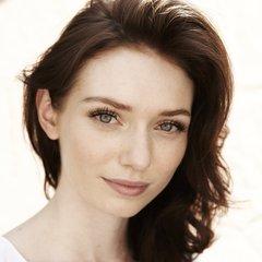 Portrait of Eleanor Tomlinson