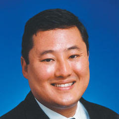 Portrait of John Yoo