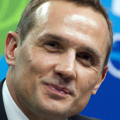 Portrait of Steve Yzerman