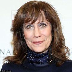 Portrait of Lizz Winstead