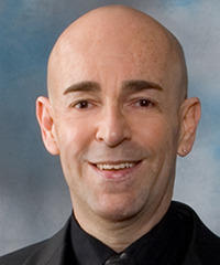 Portrait of Steve Rizzo