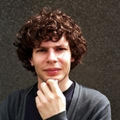 Portrait of Simon Amstell