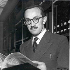 Portrait of Alex Comfort