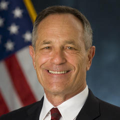 Portrait of Alan Bersin