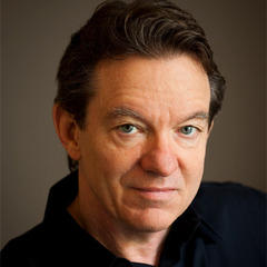 Portrait of Lawrence Wright