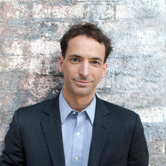 Portrait of Paul Tough
