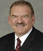 Portrait of Dan Dierdorf