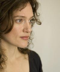 Portrait of Heather O'Neill