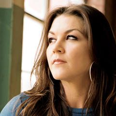 Portrait of Gretchen Wilson