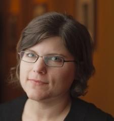 Portrait of Sara Zarr