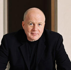 Portrait of Kevin Roberts