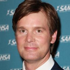 Portrait of Peter Krause